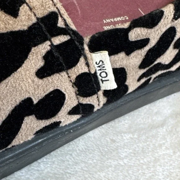 TOMS Leopard Print Velvet Slip On Shoes Women's‎ Size 9.5 W EU 41 - Picture 12 of 12
